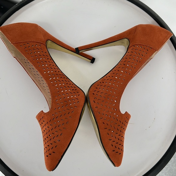 MACHI VEGAN SUEDE HEELS - Picture 13 of 16